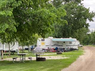 Featherstone County Park