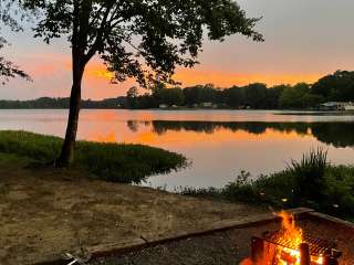 Yogi on the Lake - Jellystone Pelahatchie