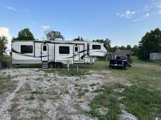 Eagle Lodge RV Park