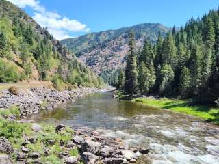 Split Creek Trailhead and River Access