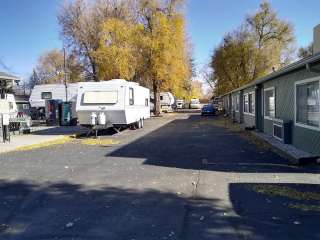 Countrywood Inn & RV Park