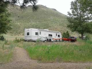 Roosevelt National Forest Upper Narrows Campground