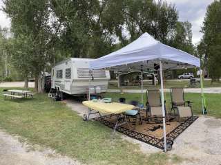 Wilderness Expeditions RV Park