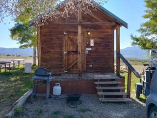 Gunnison Lakeside Resort