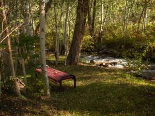 Creekside Chalets & Cabins