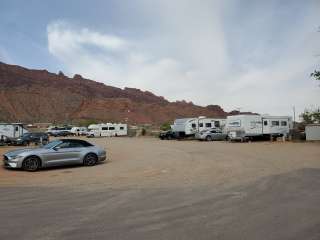 Dowd Flats RV Park