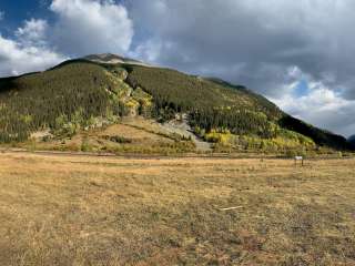 Red Mountain Motel & RV Park