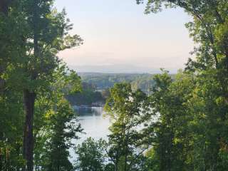 Lake Keowee Campsite for RVs 🏞 