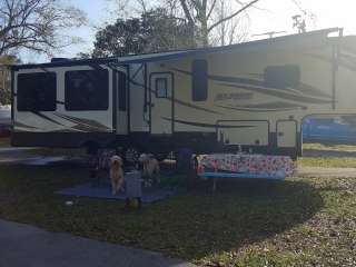 Baywood RV Park & Campground