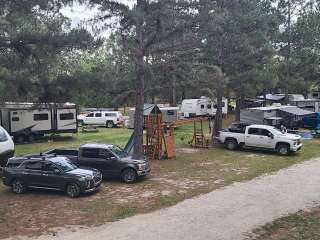 Leaning Pines Campground and Cabins