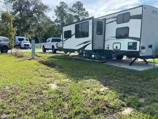 Island Oaks RV Resort