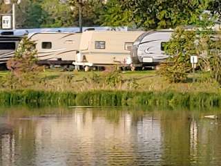 Lakeside RV Travel Park