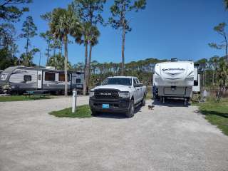 Water's Edge RV Park