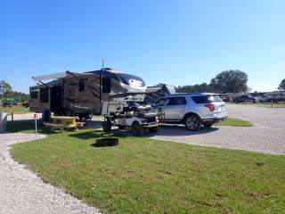 Holmes Creek Camping & RV Resort