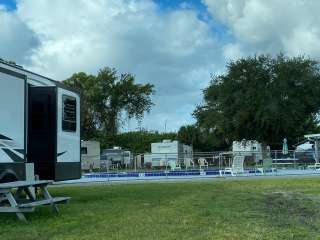 Crystal Lake RV Park