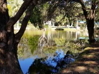 Cedars Lake MH & RV Park