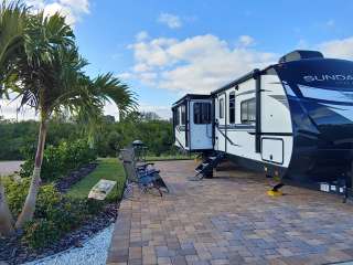 Key Lime Bay RV Resort