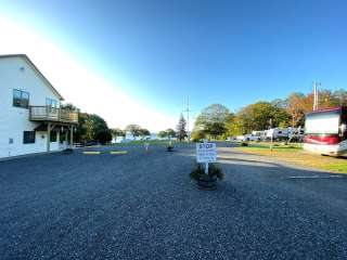 The Moorings RV Resort