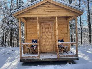 Hendersons Farm Rustic Cabins