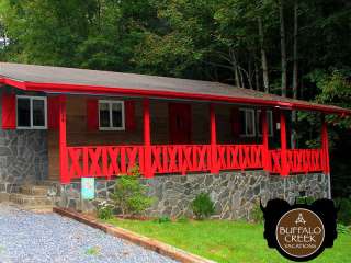 Buffalo Creek Vacation Rentals - Hare Pin Inn