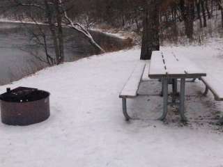 Overlook Park Canoe Campsite