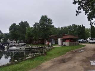 Marclay Point Resort Campground / RV Park