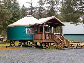 Sourdough Sue's Bear Lake Lodging