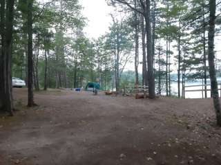 Gooseneck Lake Dispersed Campsites