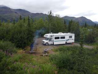 Denali's Doorstep: RV & Tent Camp Site w/Fire Pit