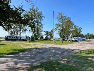 Charity Island Landing & RV Park