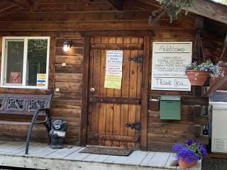 Real Alaskan Cabins and RV Park