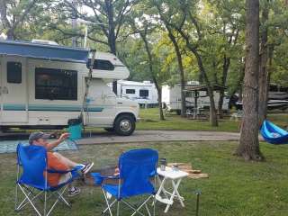 Hermitage Area Campground — Pomme de Terre State Park