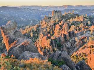 Pinnacles Campground - Brooks Lake 