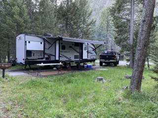 Beaverhead National Forest Boulder Creek Campground and Picnic Area