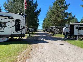 Glacier Peaks RV Park