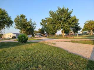 Twin Pines RV Camp and Mini Mart