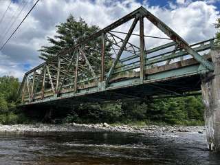 Twin River Campground and Cottages