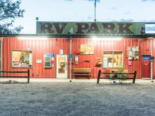 Kiva RV Park & Horse Motel