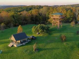 Slateville Retreat ~ Private Tower & Cabin 