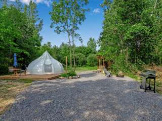 Rustic Escape Glamping Site