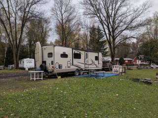 Cortlands Country Music Park and Campground