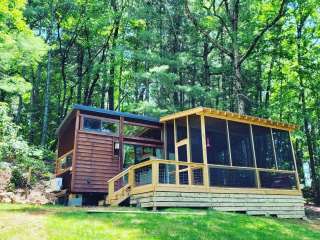 Red Bird Ridge Lake Front Tiny House