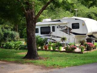 Elmore Mobile Home and RV Park