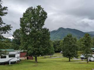 Honeysuckle Meadows RV resort