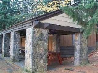 Eagle Creek Overlook Group Campground