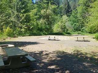 Rocky Bend Group Campground