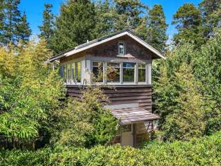 Coast Cabins