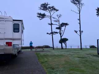 Pacific Shores Motorcoach Resort