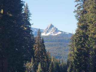 Waldo Lake Sno-Park