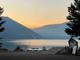 Deschutes National Forest East Lake Campground